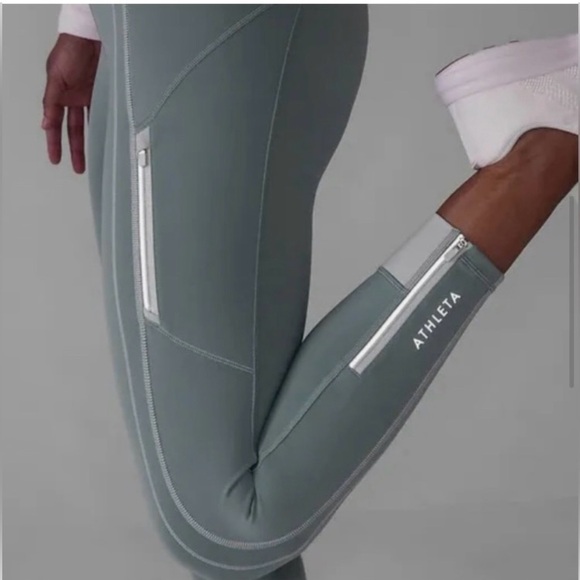 Athleta Rainier Evolve 7/8 tights leggings, xs - Picture 3 of 14